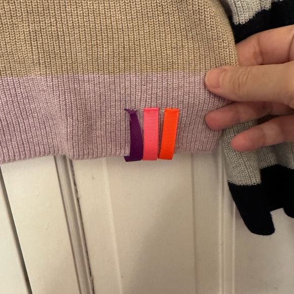 Lisa Todd women’s sweater size M. - Picture 2 of 6